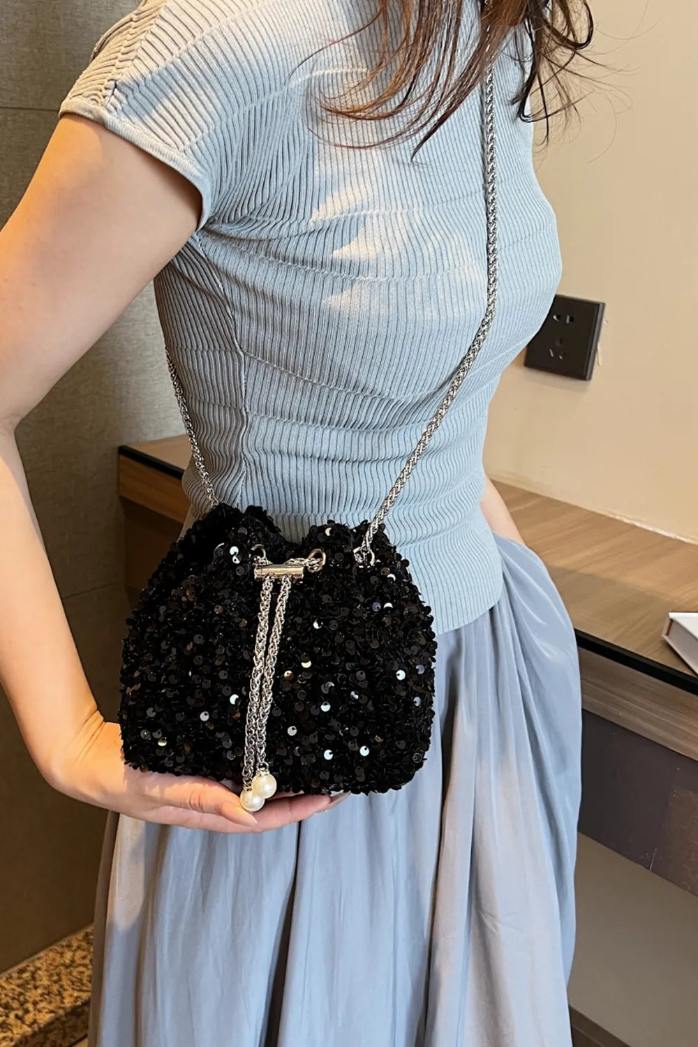 Sequin Chain Drawstring Bucket Bag - SMSB 66