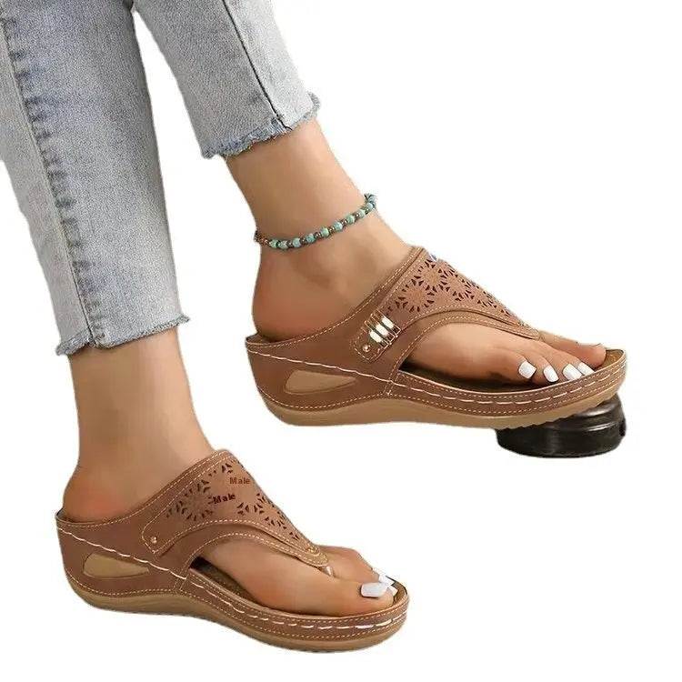 European and American flip-flops women's non slip outdoor wedge sandals in light brown snow leather with microfiber lining and EVA sole