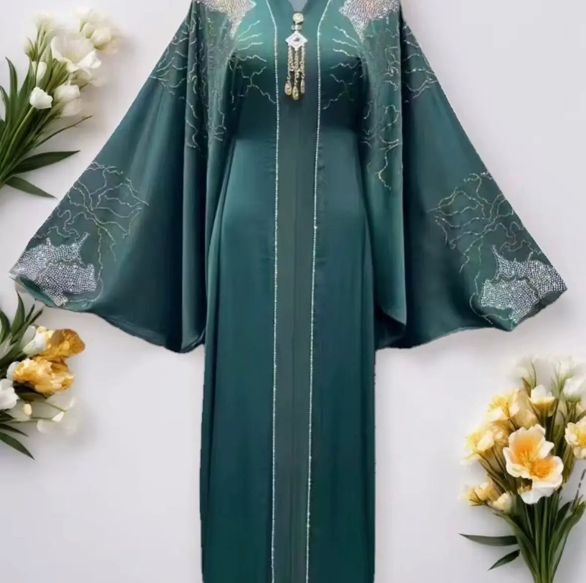 Abaya de luxe pour femmes musulmanes, en soie ornée de diamants, style moderne, décontracté, à porter tous les jours, nouveau design, vente en gros personnalisée SMSB 66