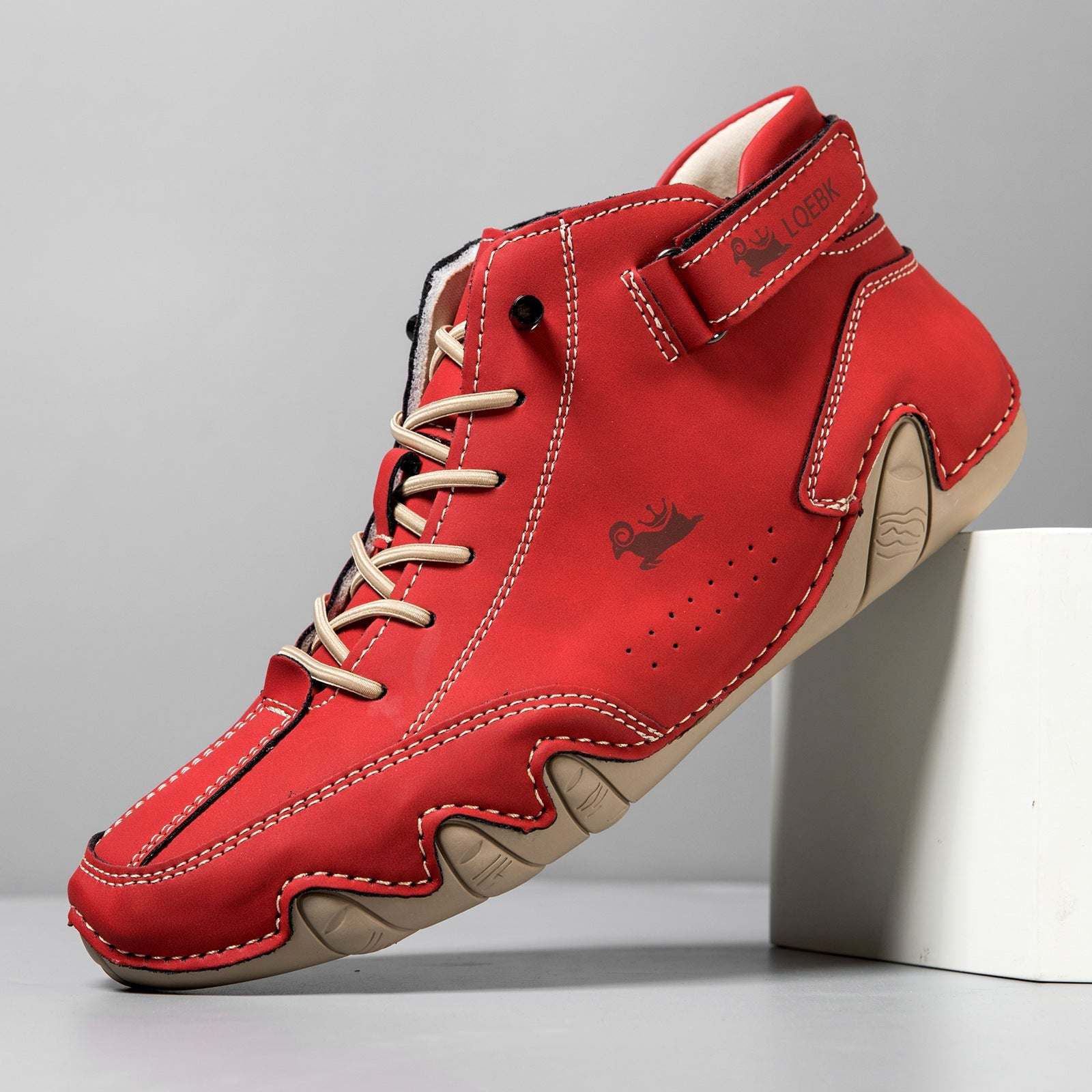 High-top Octopus men's casual Martin boot in red microfiber with beige rubber sole and sewing thread detailing