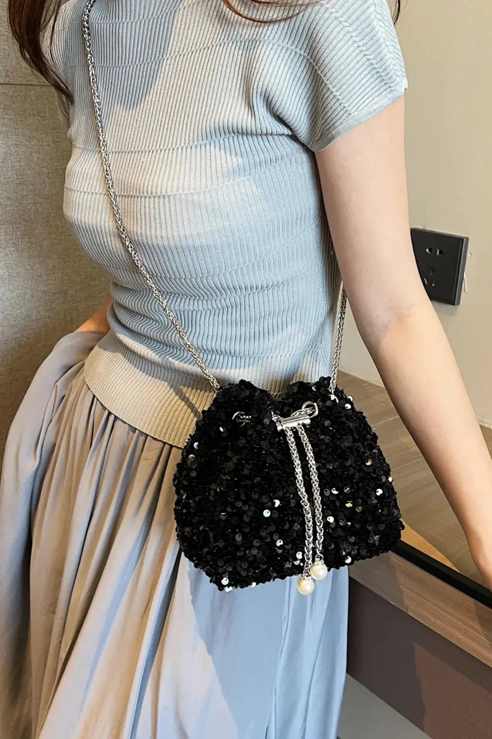 Sequin Chain Drawstring Bucket Bag - SMSB 66