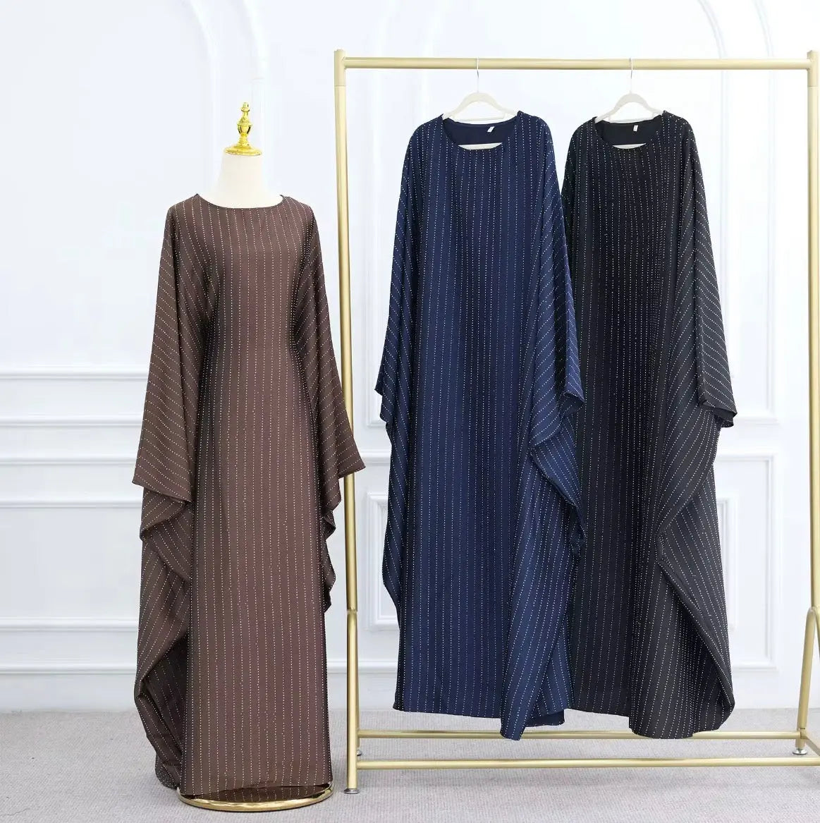 Sharut Vente en gros Abaya islamique de Dubaï Robe musulmane de luxe avec papillon pour femmes Robes Eid élégantes en strass Modeste Abaya 2025 SMSB 66