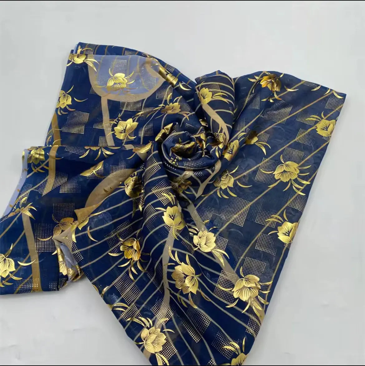 Toub Soudanais Pailleté pour Femme 10 Pièces en
Tissu Voile Numérique Complet de Dubaï SMSB 66