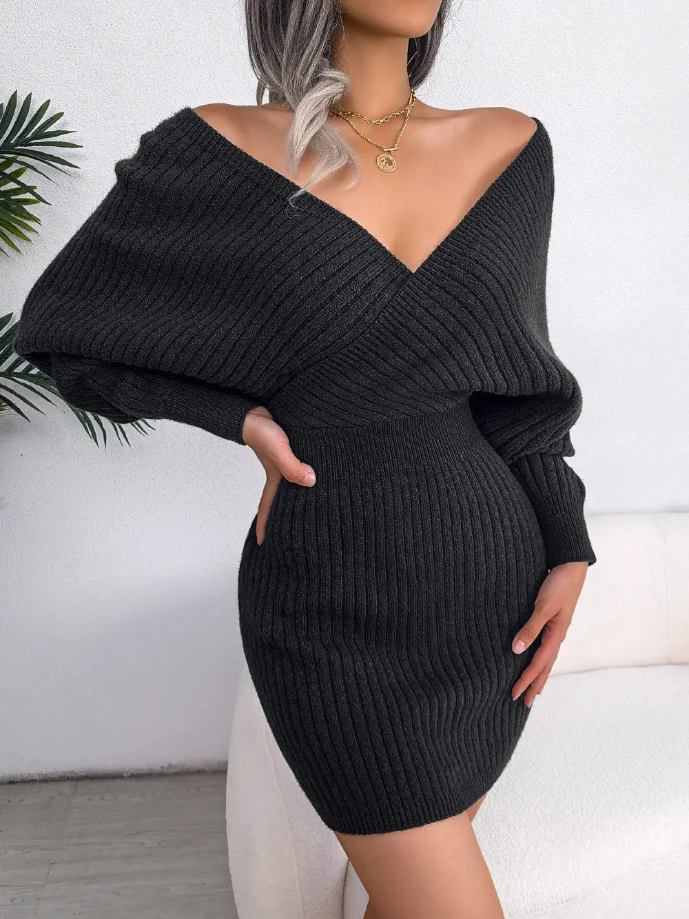 V-neck bat bag buttocks sweater dress - SMSB 66
