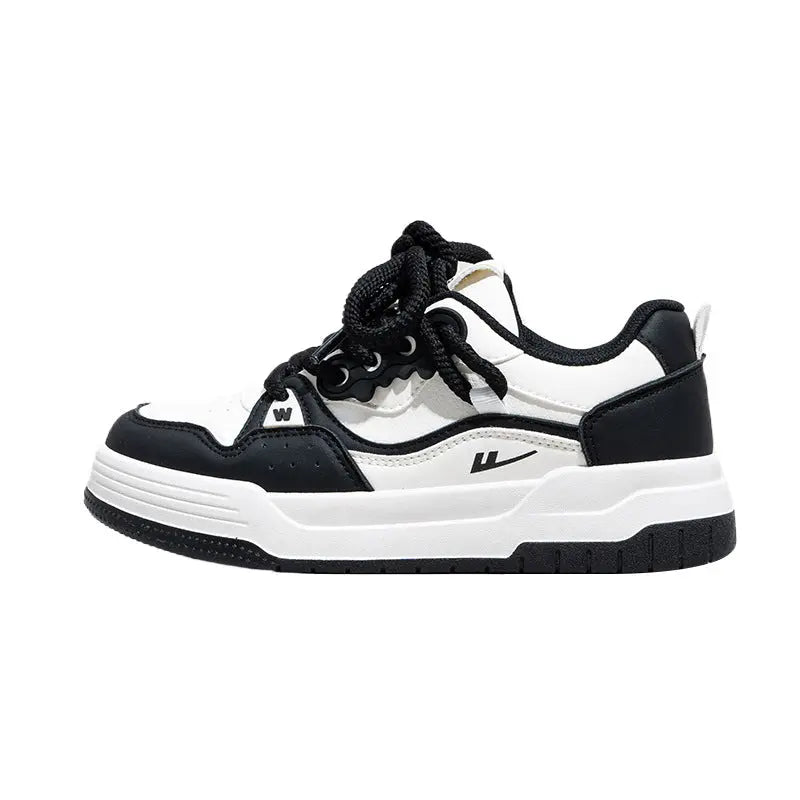 Versatile black and white thick soled casual shoes for women eprolo